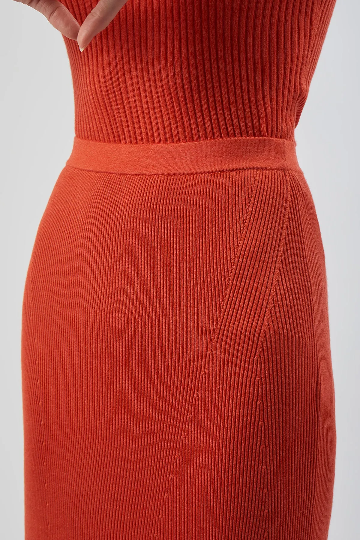 Epper Knit Midi Skirt in Spice Cashmere Silk