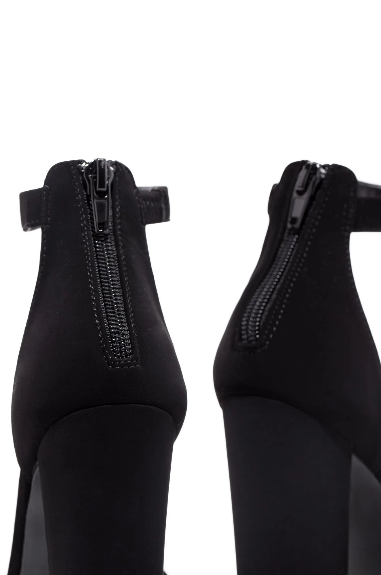 New View Block High Heels - Black